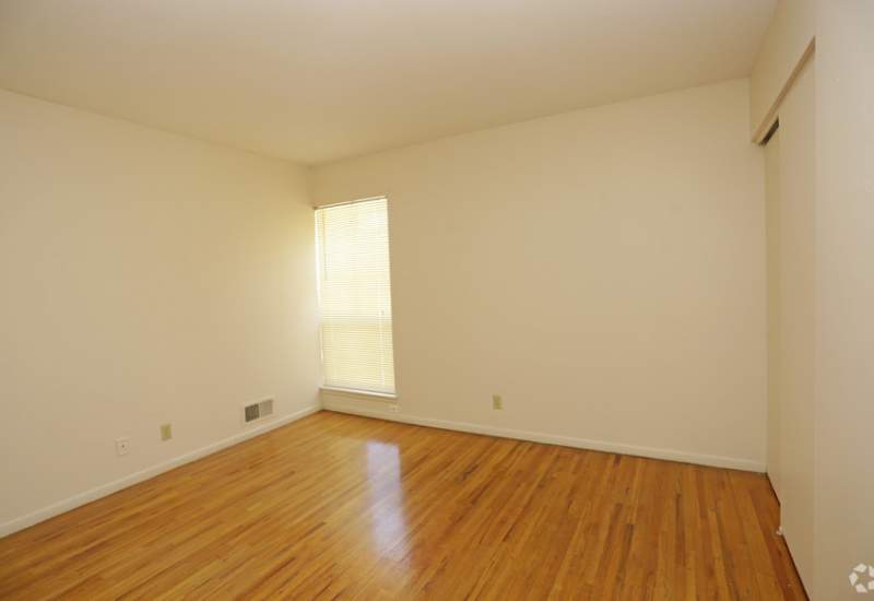 Photos The Colony Apartments and Townhomes Richfield, MN